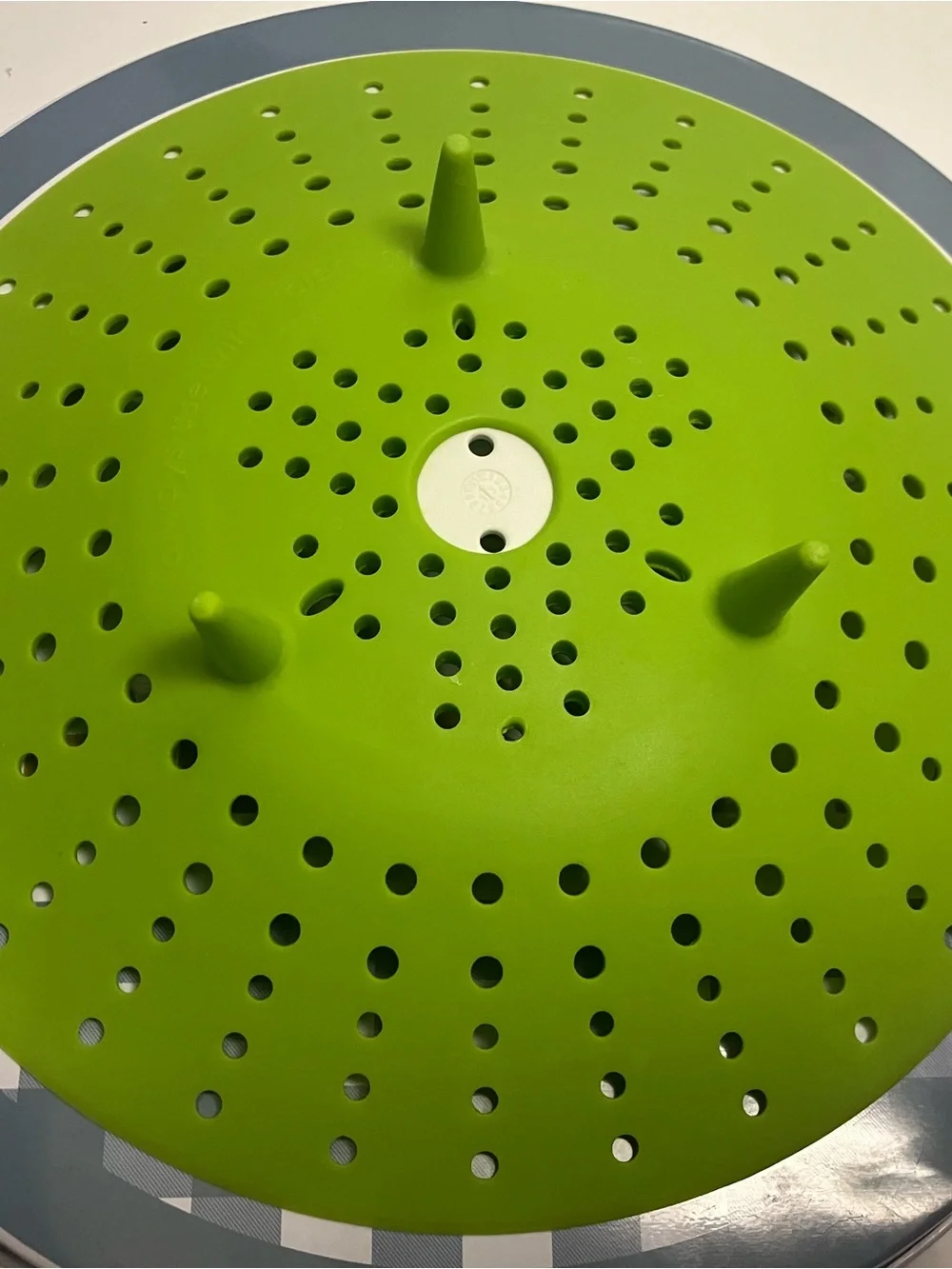 Green Silicone Steamer Basket - Flexible Strainer with Handles
